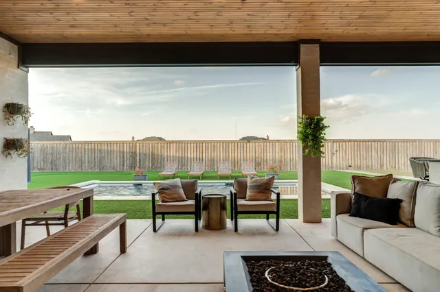 $1,125,000 | 7722 47th Street, Lubbock, TX 79407