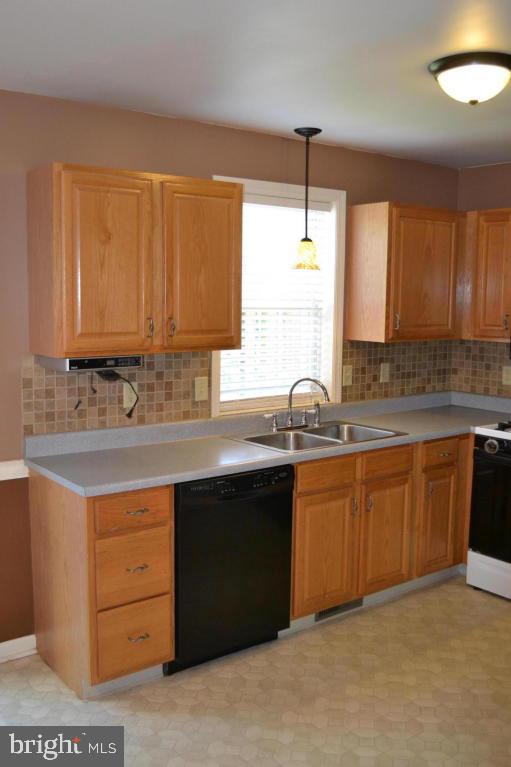 177 Riders Way Lebanon, PA 17042 - Photo 7 of 23 Gallery Image 7