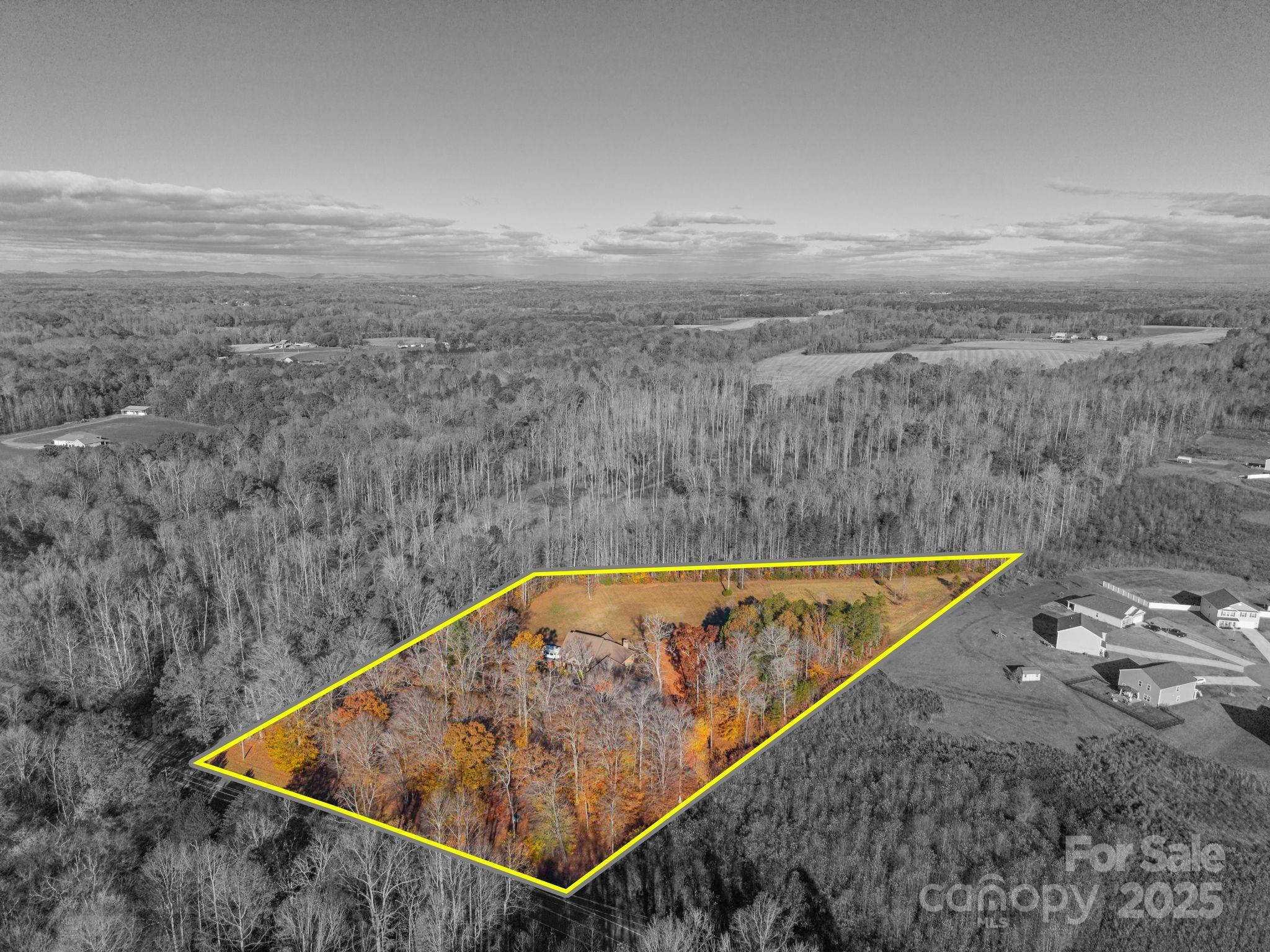 476 Ijames Church Road Mocksville, NC 27028 - Photo 44 of 48 a view of a swimming pool with a yard