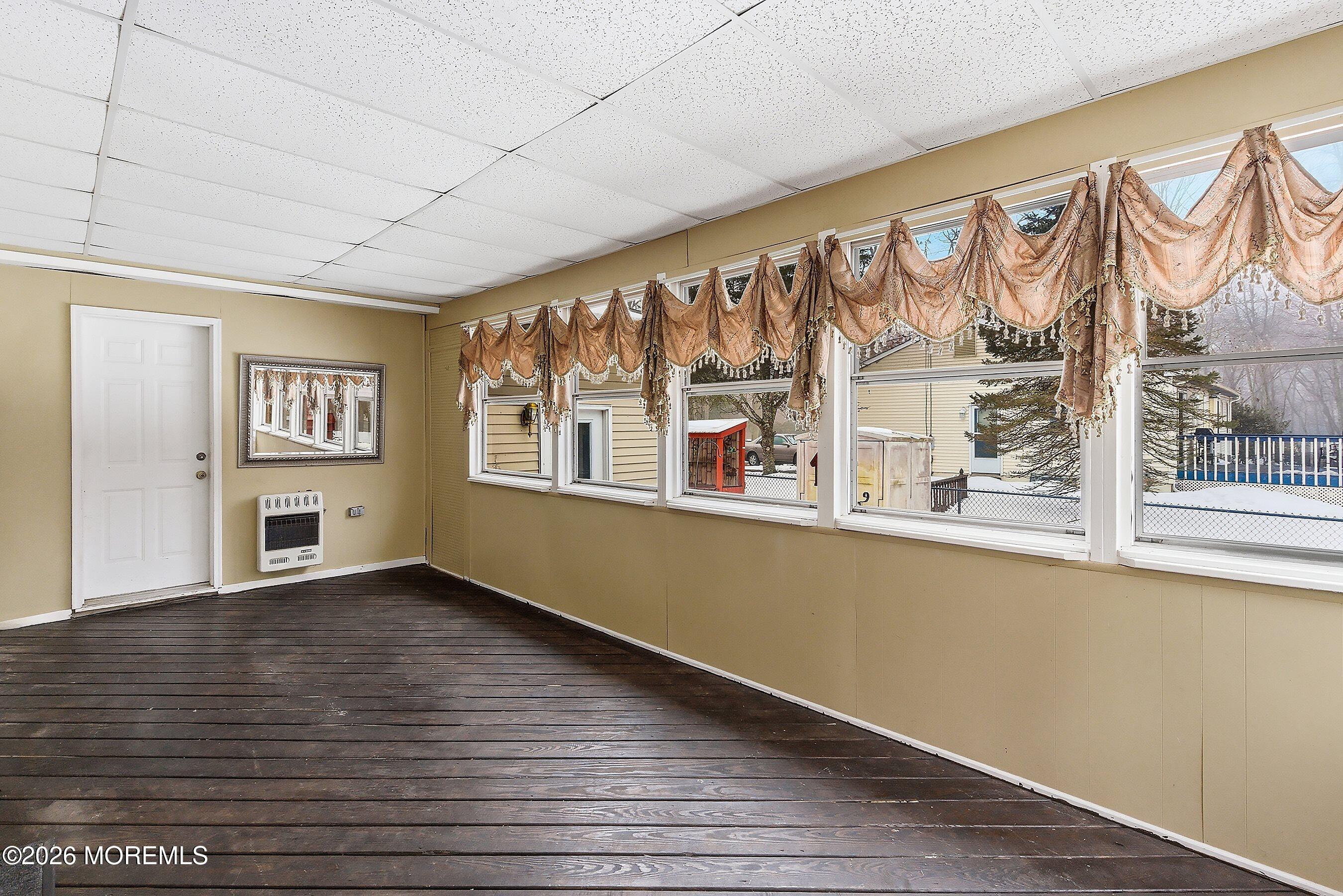 638 Freehold Road Jackson, NJ 08527 - Photo 10 of 34 10-Sunroom 1B