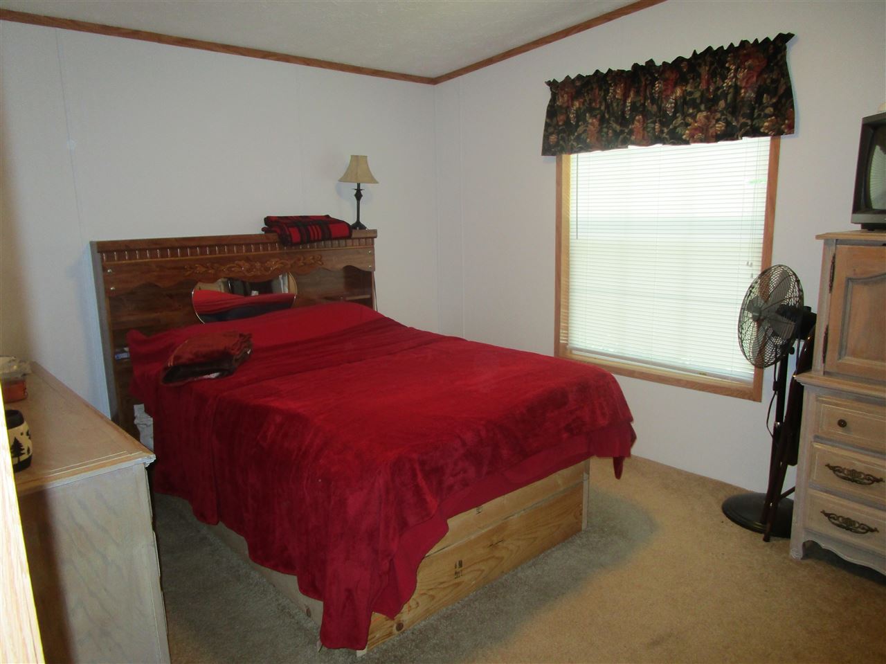 3818 Klender Road Rhodes, MI 48652 - Photo 15 of 42