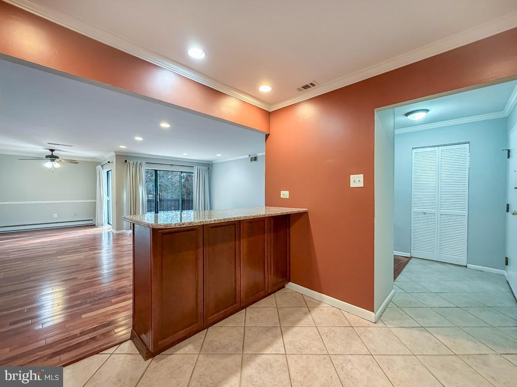 1680 Huntingdon Pike, Unit CONDO 232 Huntingdon Valley, PA 19006 - Photo 14 of 34 a view of hallway with a large mirror