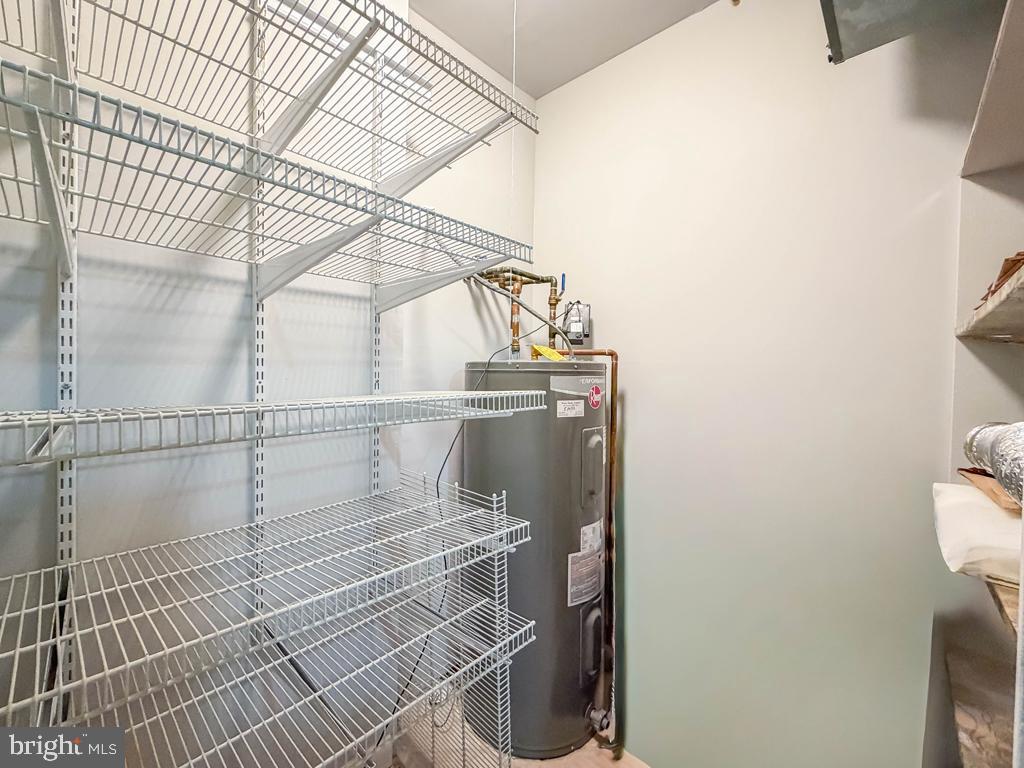 1680 Huntingdon Pike, Unit CONDO 232 Huntingdon Valley, PA 19006 - Photo 17 of 34 a view of entryway