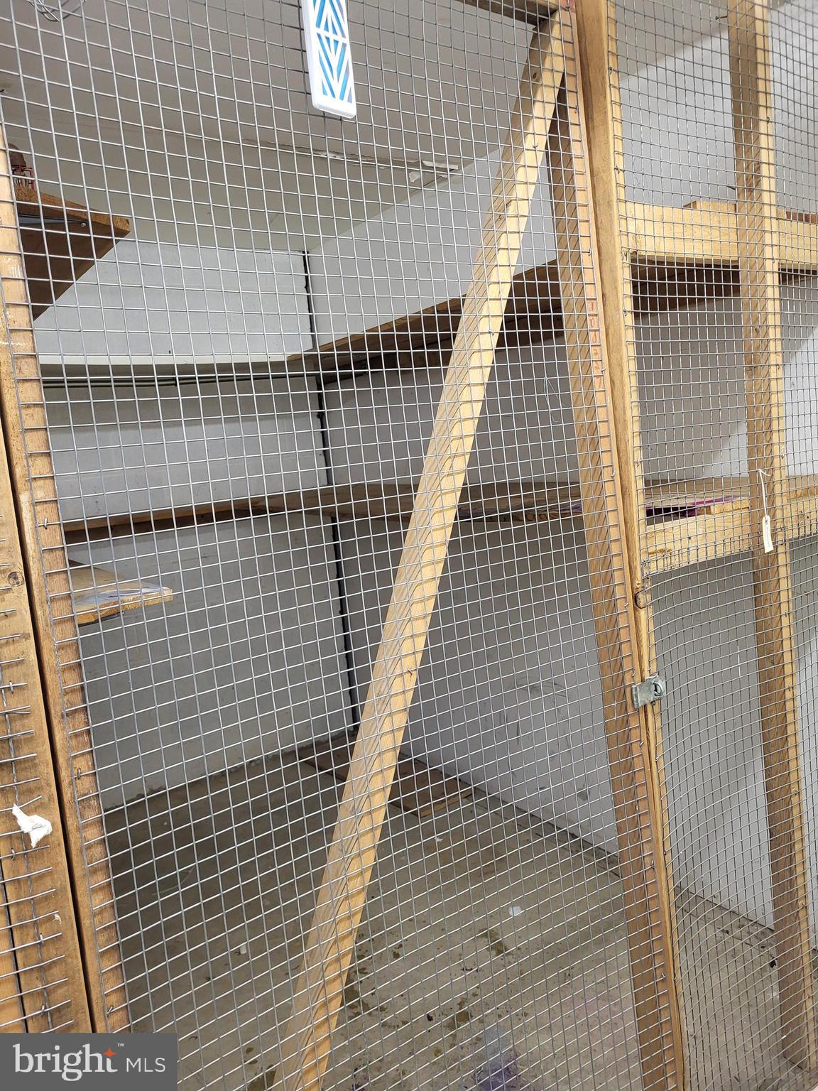 1680 Huntingdon Pike, Unit CONDO 232 Huntingdon Valley, PA 19006 - Photo 30 of 34 a view of wooden balcony