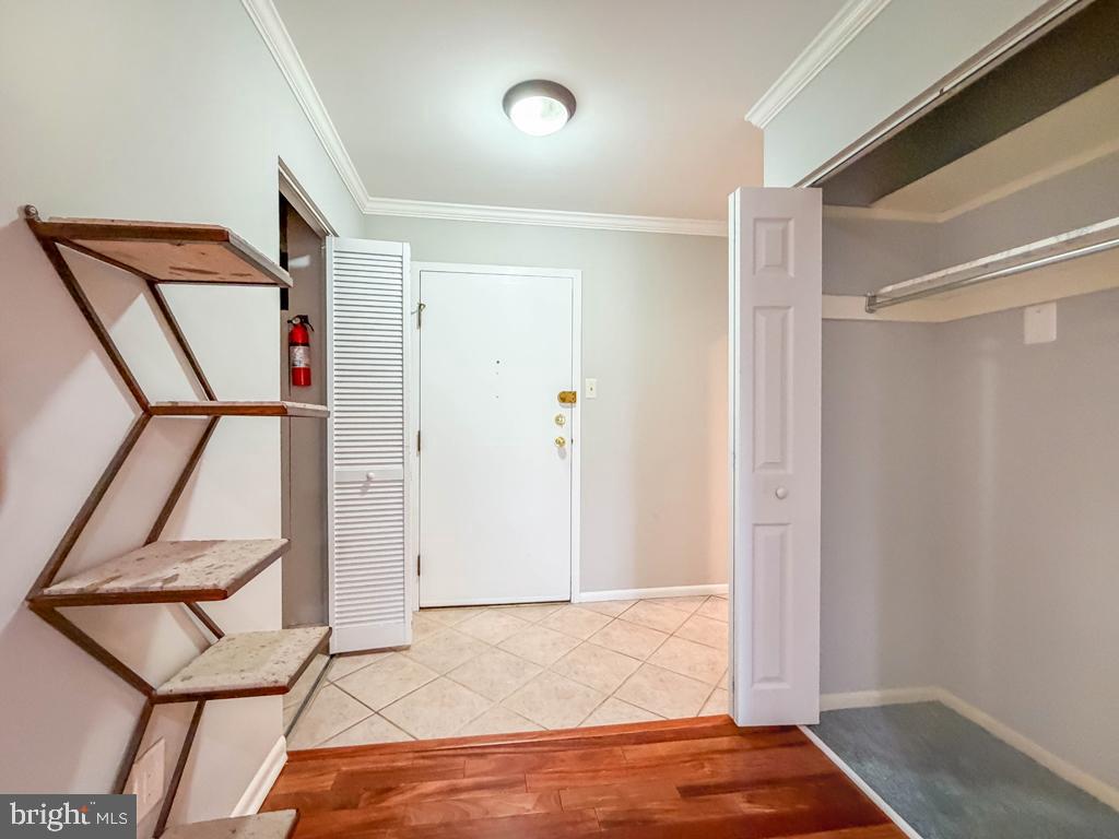 1680 Huntingdon Pike, Unit CONDO 232 Huntingdon Valley, PA 19006 - Photo 8 of 34 a view of an entryway