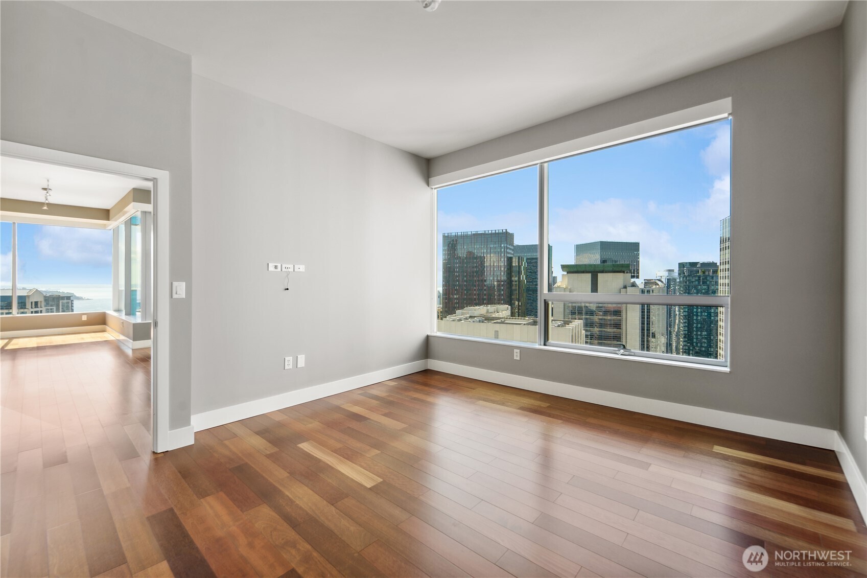 737 Olive Way, Unit 3100 Seattle, WA 98101 - Photo 17 of 33