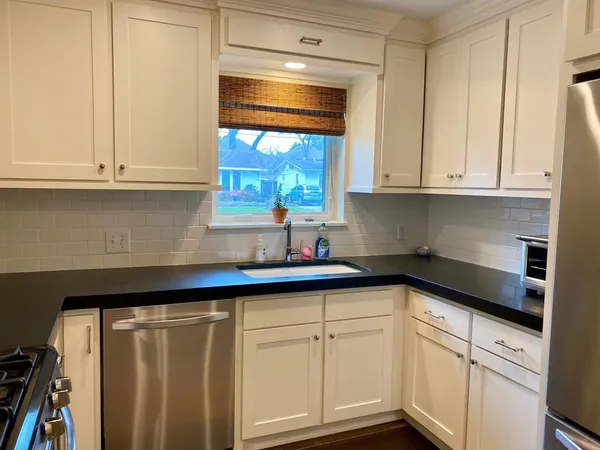$3,700 | 4223 Lehigh Avenue, Houston, TX 77005