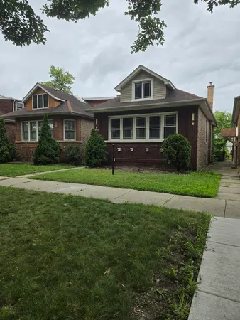 $120,000 | 8220 South Prairie Avenue, Chicago, IL 60619