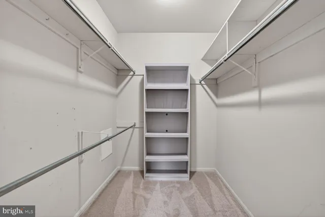 $2,480 | 9702 Kingsbridge Drive, Unit 202, Fairfax, VA 22031