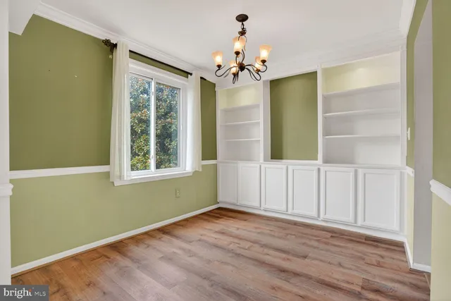 $2,480 | 9702 Kingsbridge Drive, Unit 202, Fairfax, VA 22031