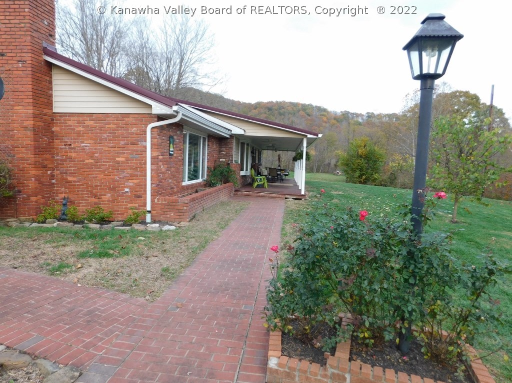 299 Poca River Road South Poca, WV 25159 - Photo 6 of 29 Gallery Image 6