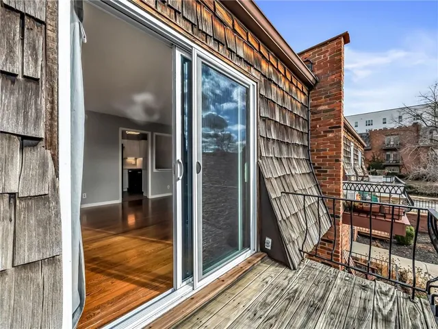 $189,950 | 4426 Jarboe Street, Unit 5, Kansas City, MO 64111