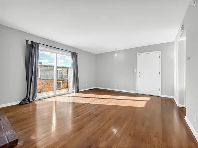 $189,950 | 4426 Jarboe Street, Unit 5, Kansas City, MO 64111