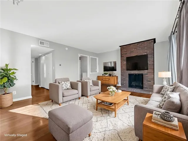 $189,950 | 4426 Jarboe Street, Unit 5, Kansas City, MO 64111