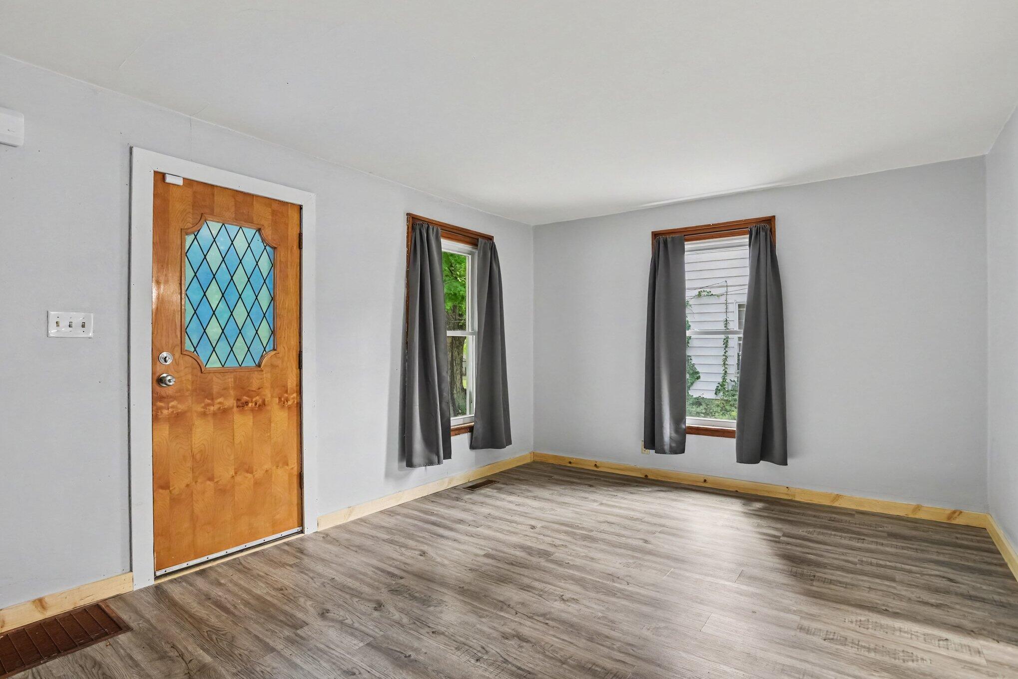 809 Hall Street Albion, MI 49224 - Photo 5 of 27 file_3413
