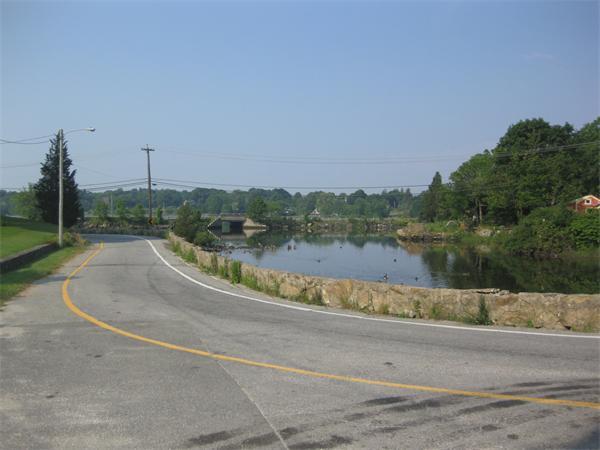 582 Highland Road Tiverton, RI 02878 - Photo 16 of 28
