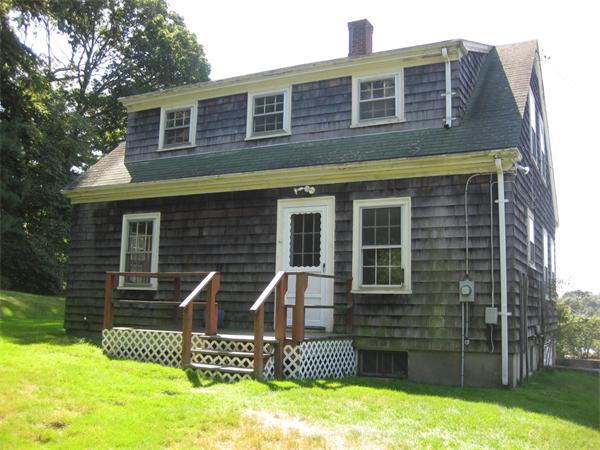 582 Highland Road Tiverton, RI 02878 - Photo 5 of 28