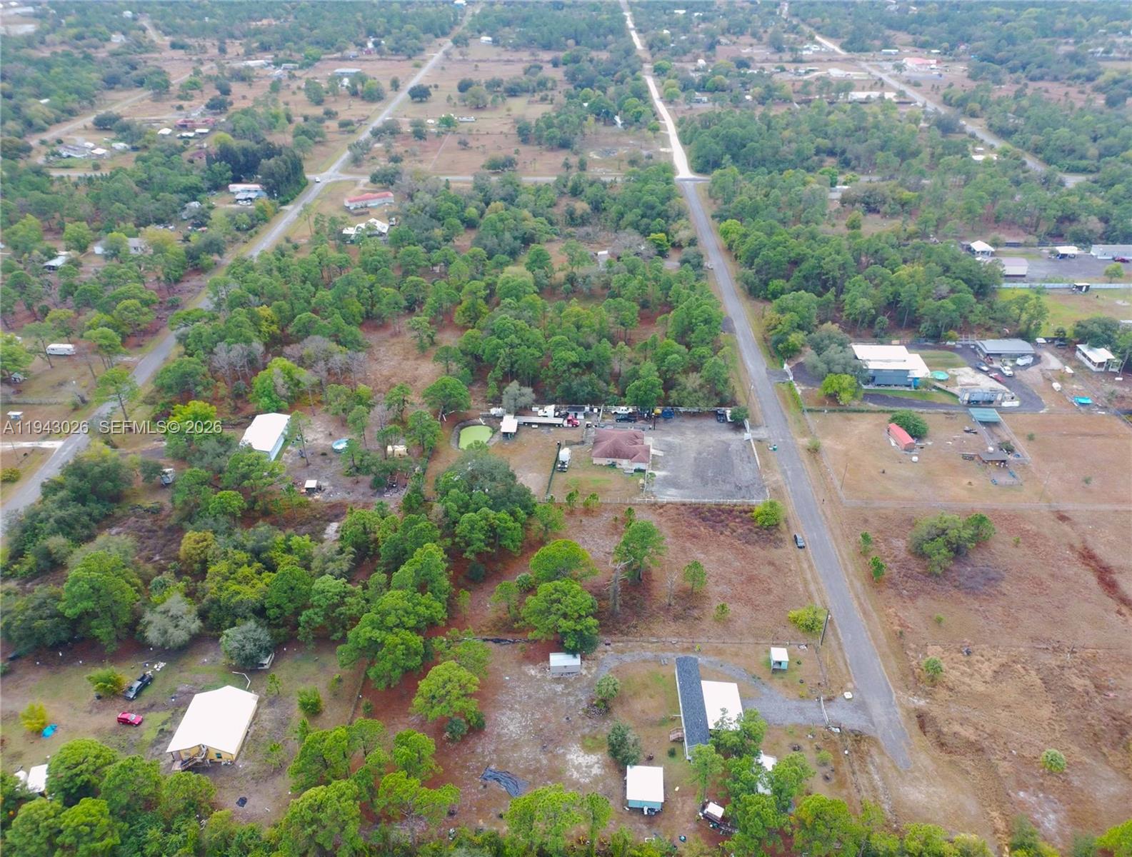 355 North Lindero Street Clewiston, FL 33440 - Photo 28 of 30 a picture of plants