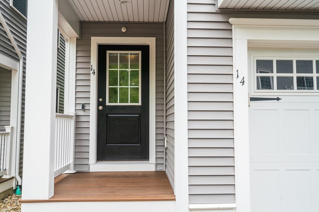 14 Compass Point, Unit 14 North Andover, MA 01845 - Photo 2 of 37 Gallery Image 2