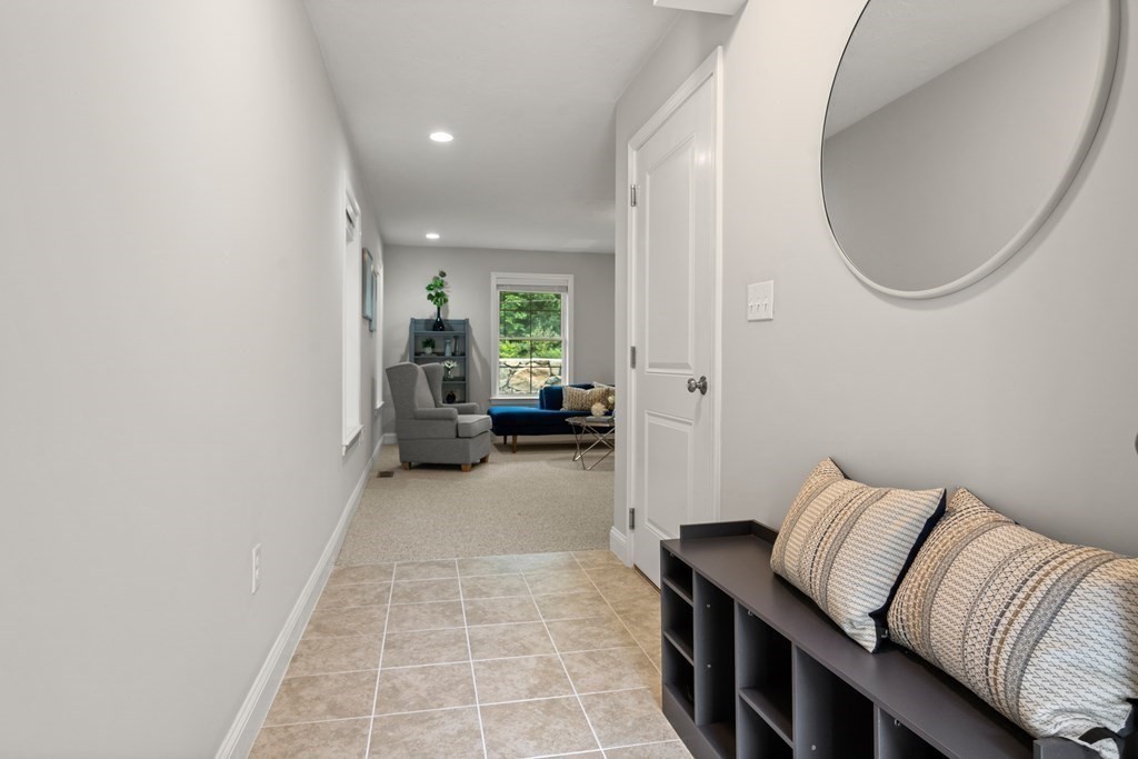 14 Compass Point, Unit 14 North Andover, MA 01845 - Photo 3 of 37 Gallery Image 3