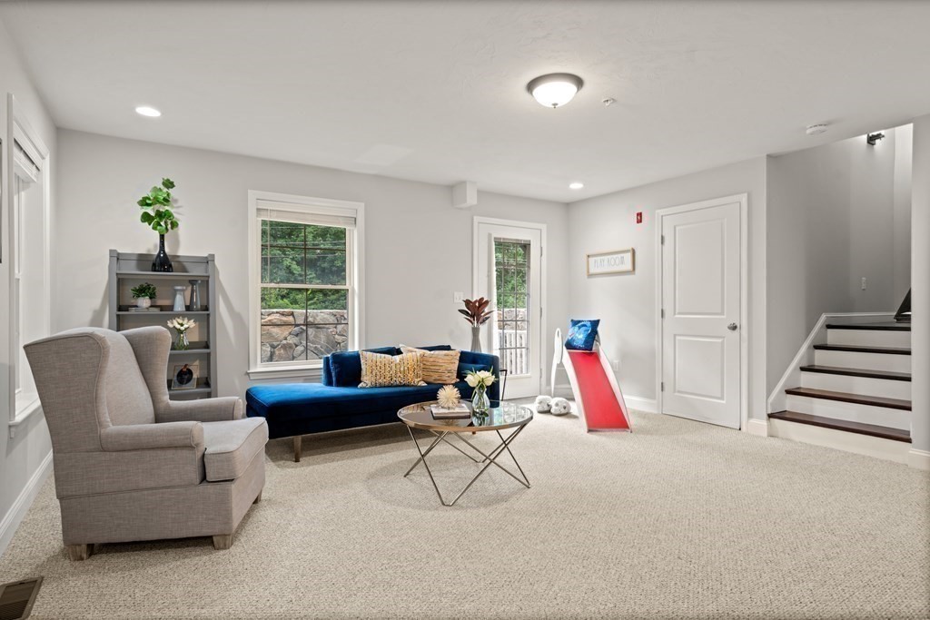 14 Compass Point, Unit 14 North Andover, MA 01845 - Photo 6 of 37 Gallery Image 6