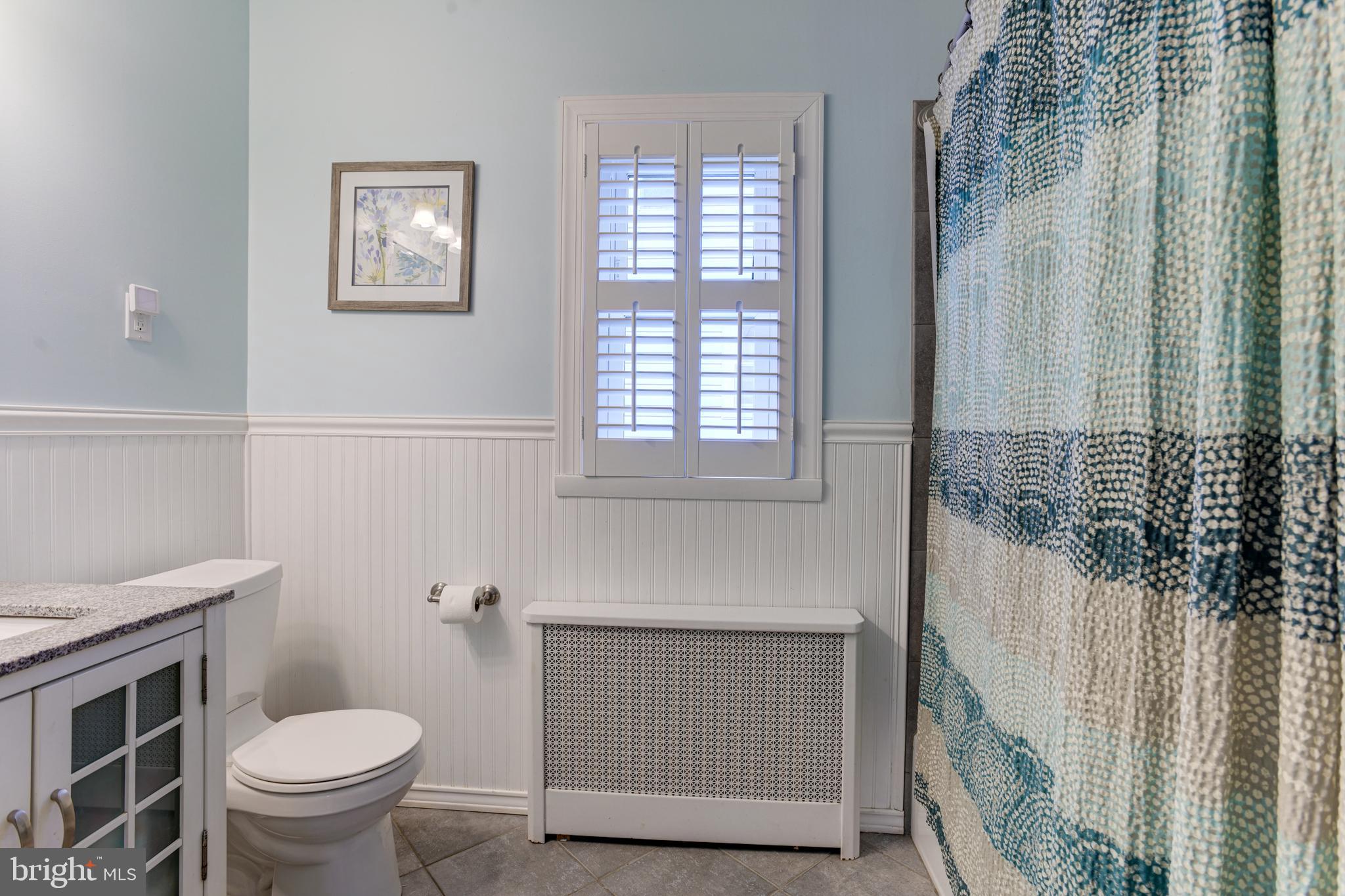 520 Dunkirk Road Baltimore, MD 21212 - Photo 23 of 49 Renovated full bath