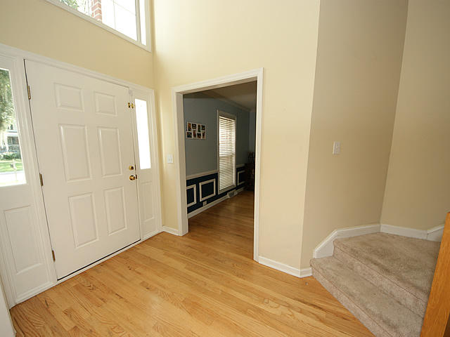 307 Kenilworth Road Summerville, SC 29485 - Photo 2 of 35 np1