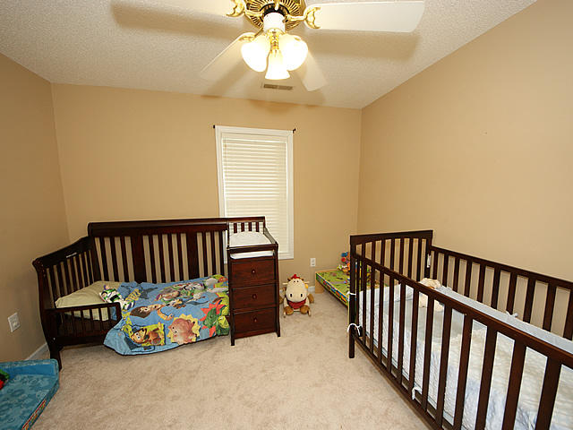 307 Kenilworth Road Summerville, SC 29485 - Photo 23 of 35 np23