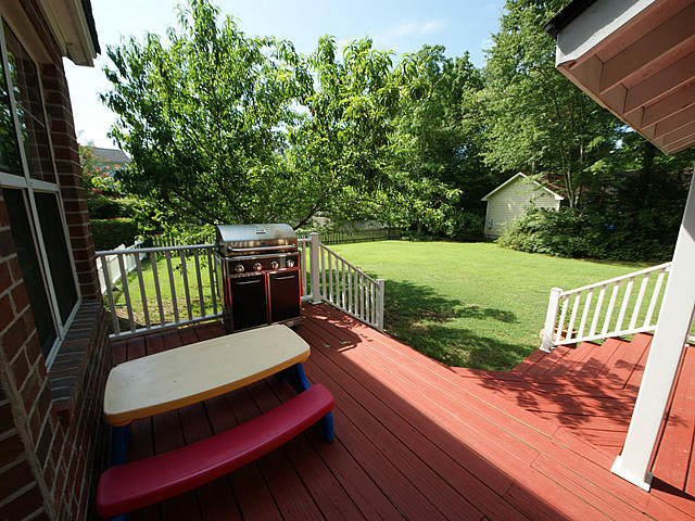 307 Kenilworth Road Summerville, SC 29485 - Photo 31 of 35 np32