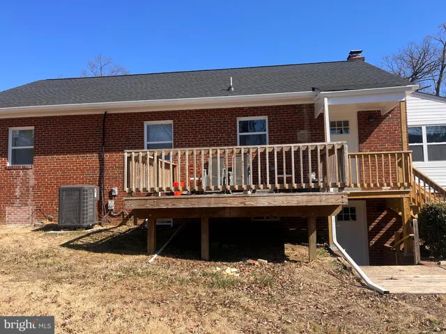 $850 | 4803 Osage Street, College Park, MD 20740