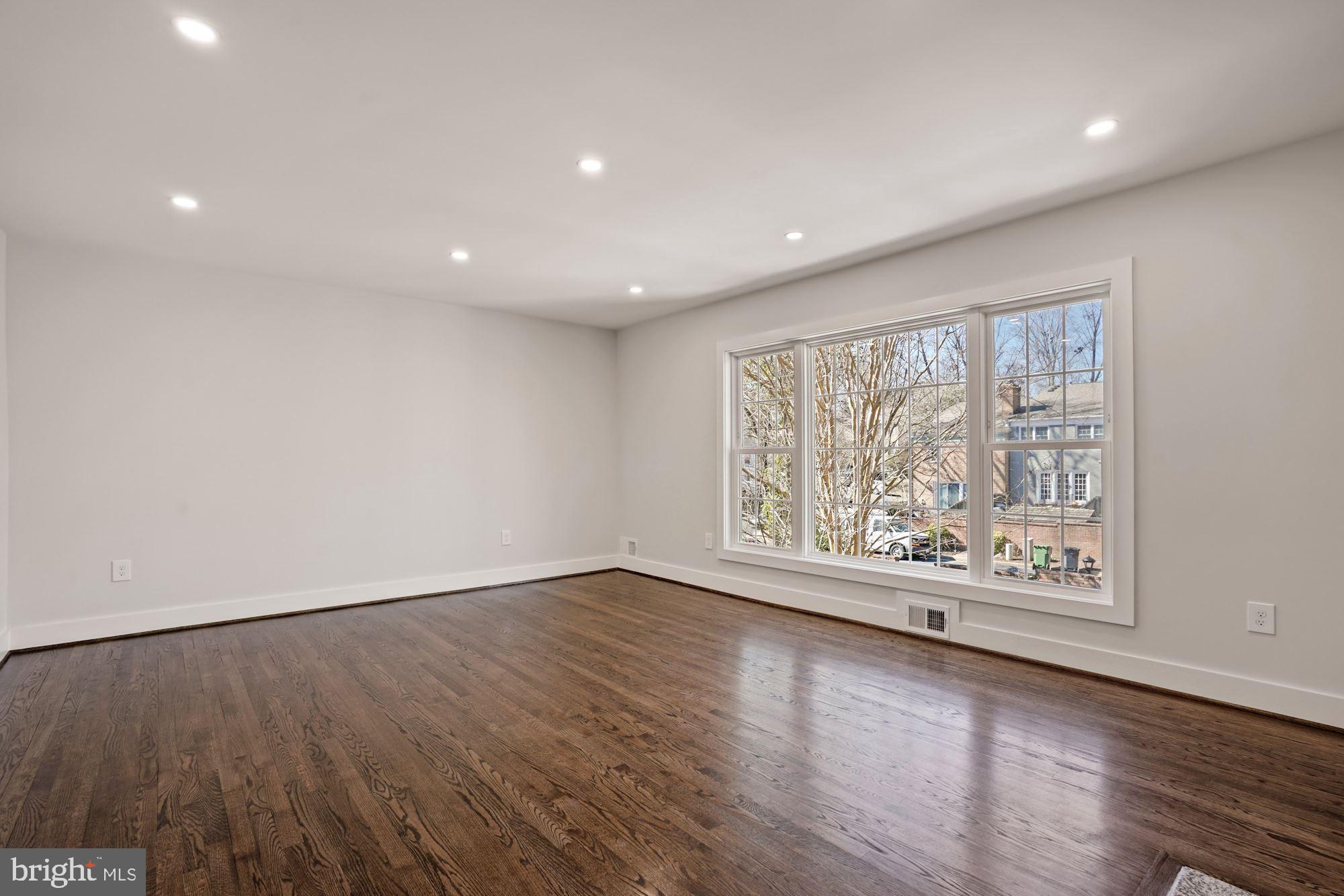 1110 Wimbledon Drive McLean, VA 22101 - Photo 11 of 25