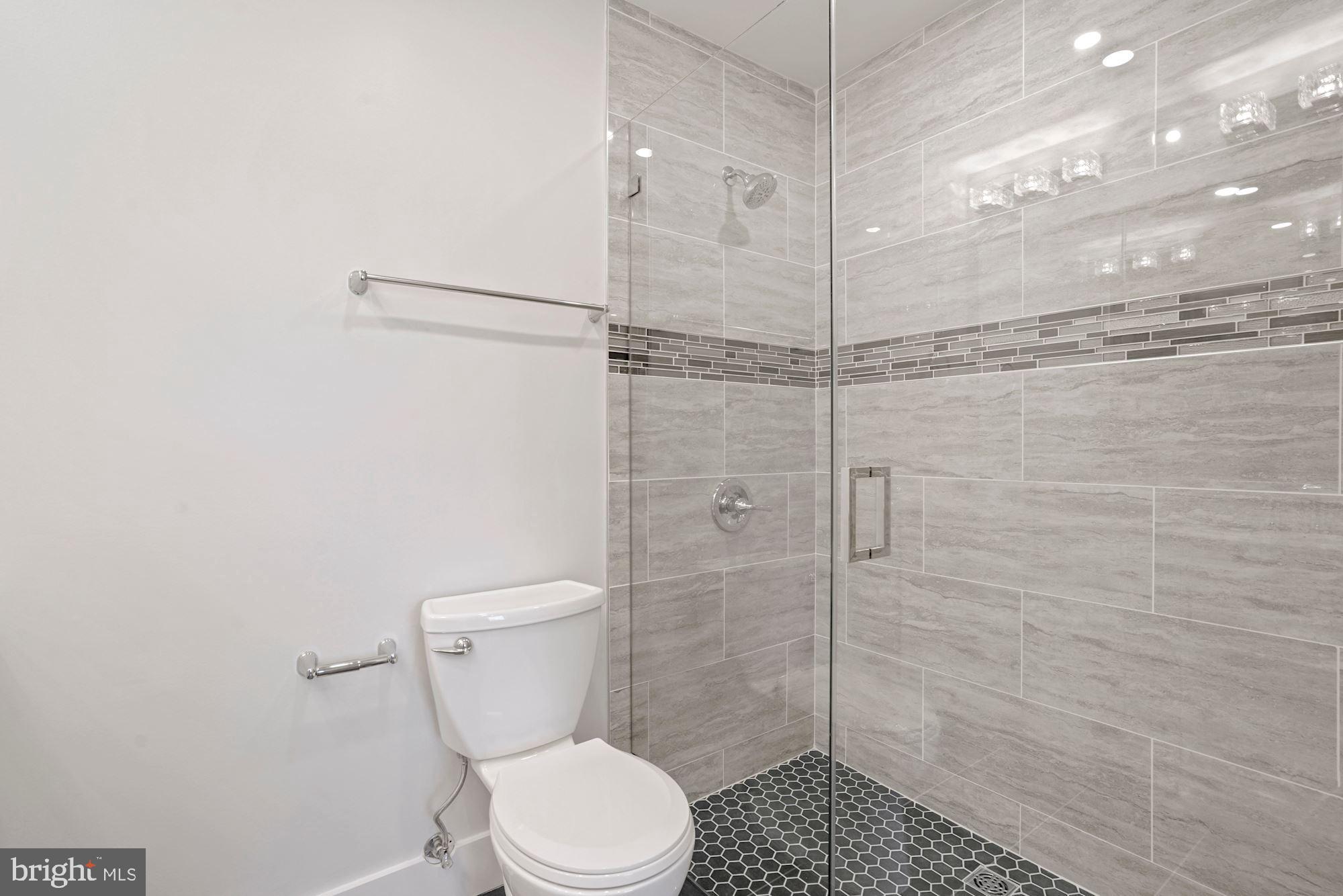 1110 Wimbledon Drive McLean, VA 22101 - Photo 20 of 25