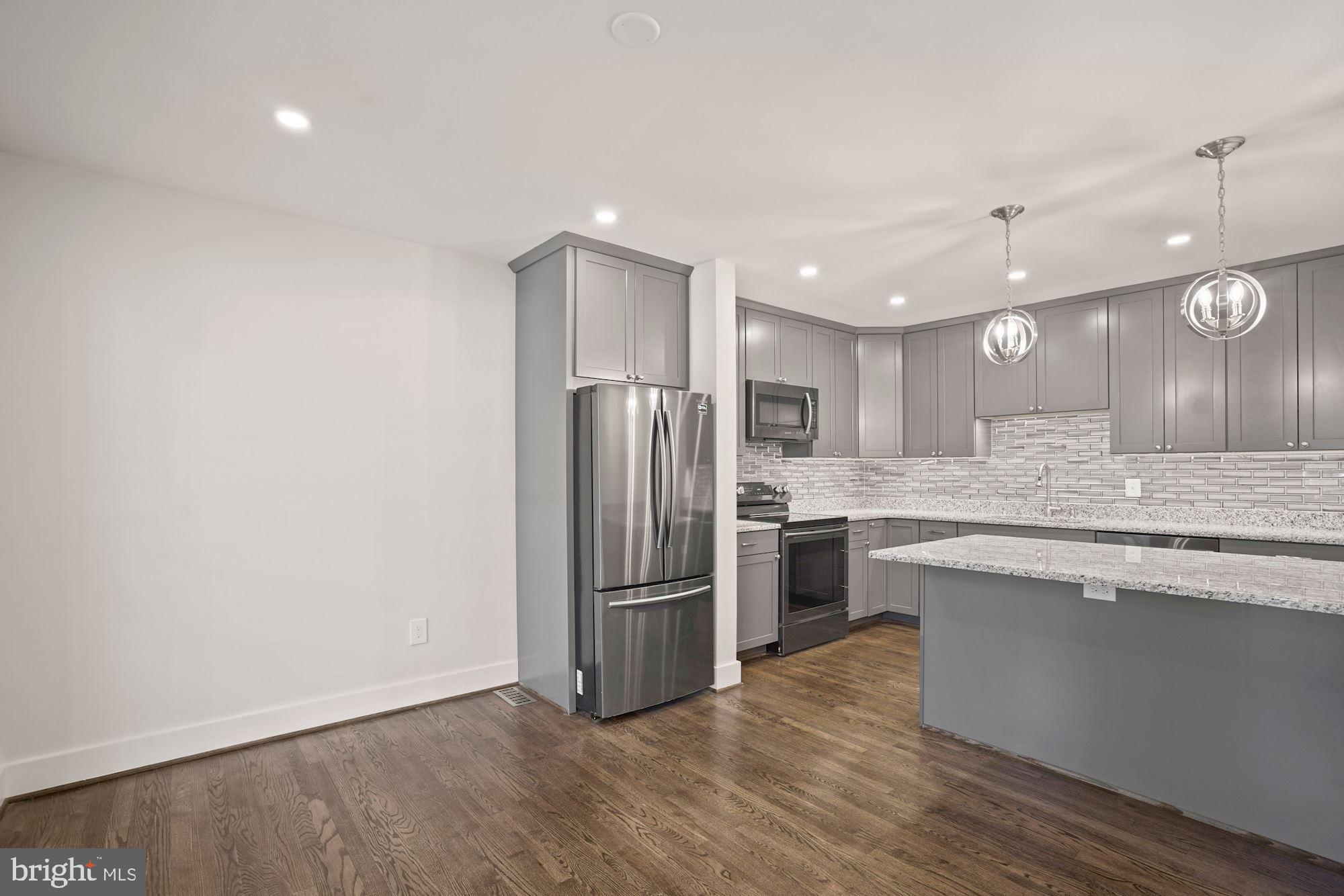 1110 Wimbledon Drive McLean, VA 22101 - Photo 3 of 25