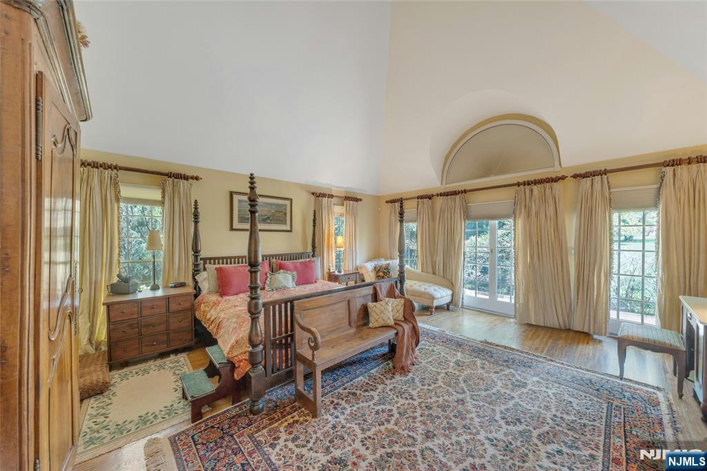 11 Lower Cross Road Saddle River, NJ 07458 - Photo 15 of 35
