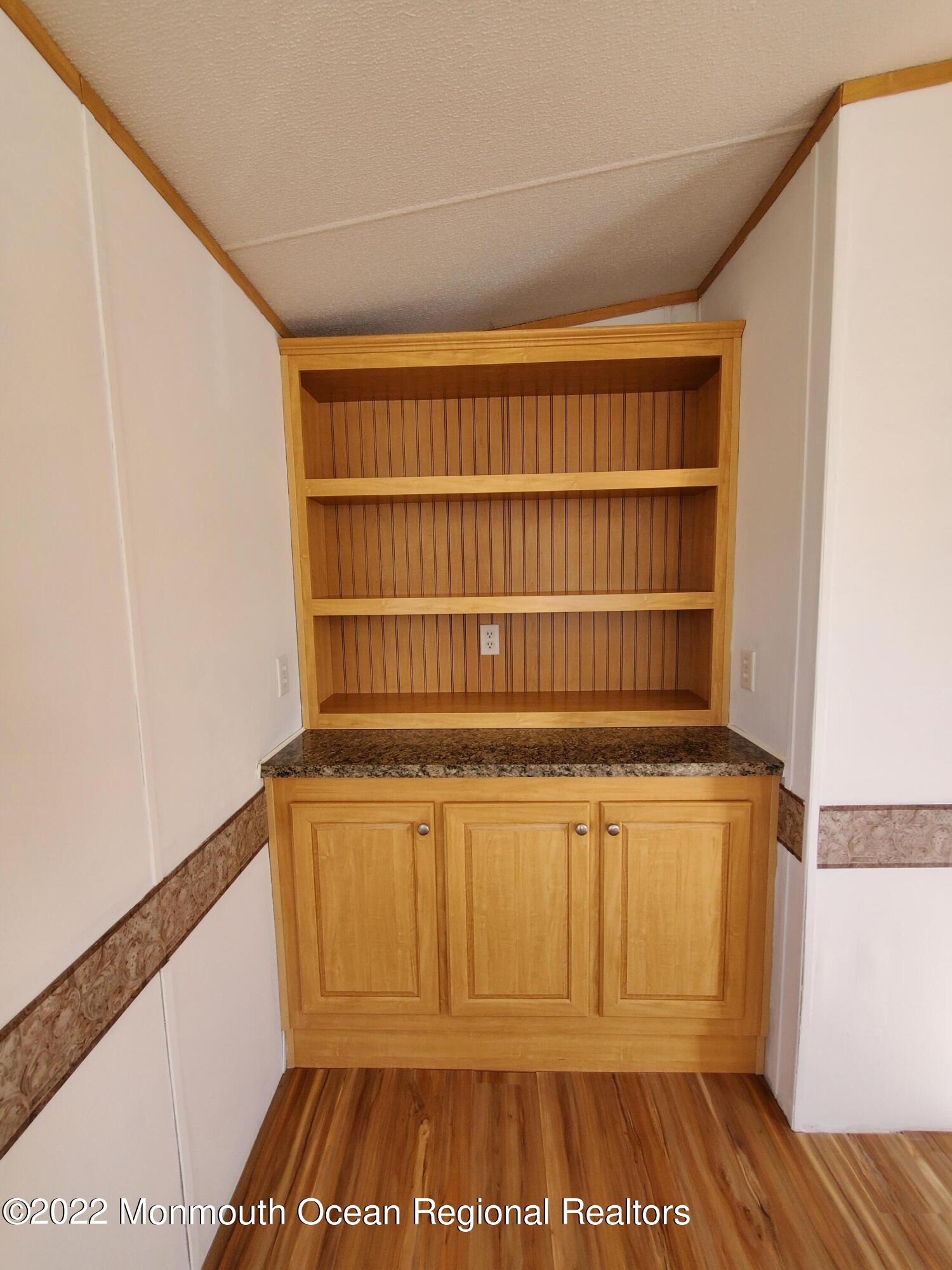 40 Monique Circle Hazlet, NJ 07730 - Photo 3 of 10 20220211_105001