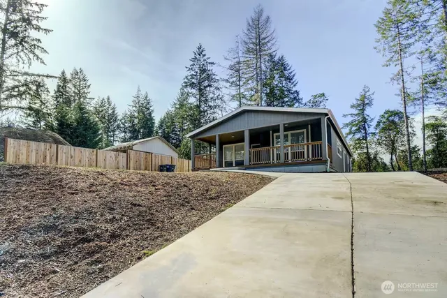 $449,950 | 1906 197th Avenue Southwest, Lakebay, WA 98349