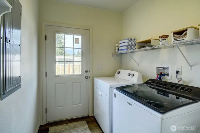 $449,950 | 1906 197th Avenue Southwest, Lakebay, WA 98349