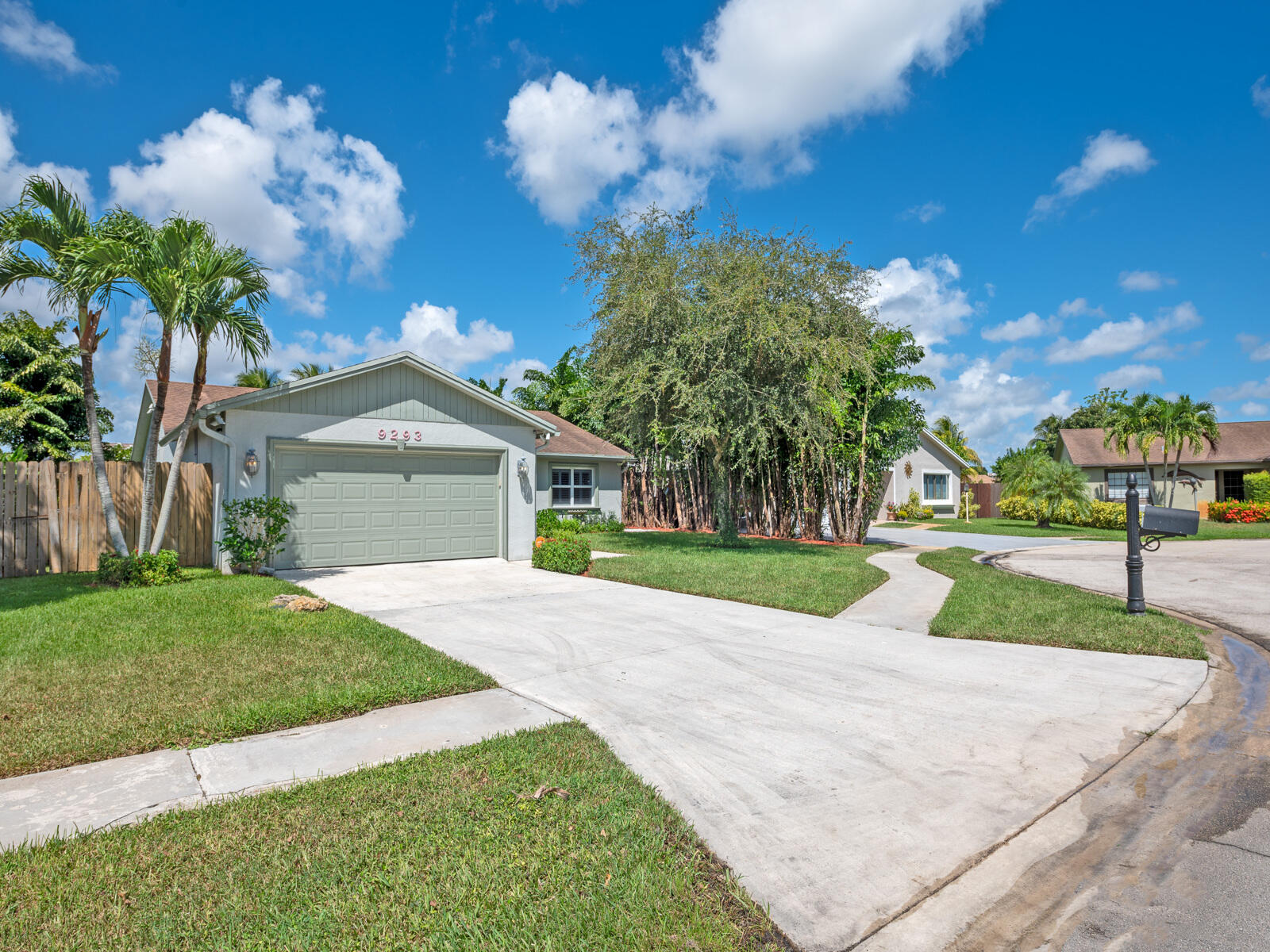 9293 Southwest 16th Road West Boca Raton, FL 33428 - Photo 4 of 32 3-3