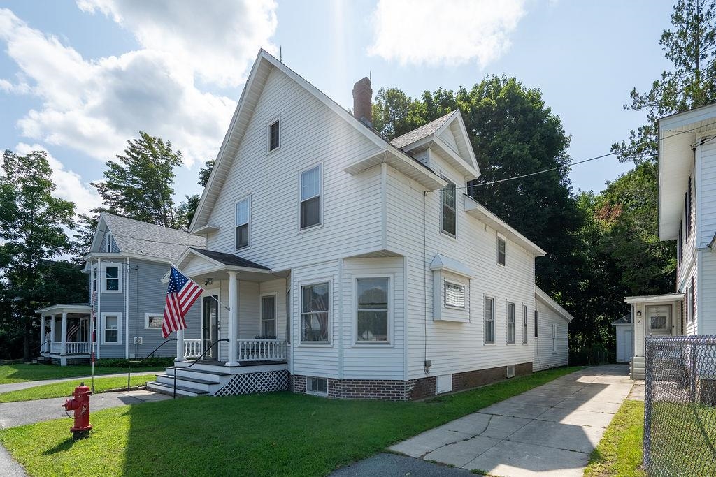 3 Sheridan Avenue Rochester, NH 03867 - Photo 1 of 40