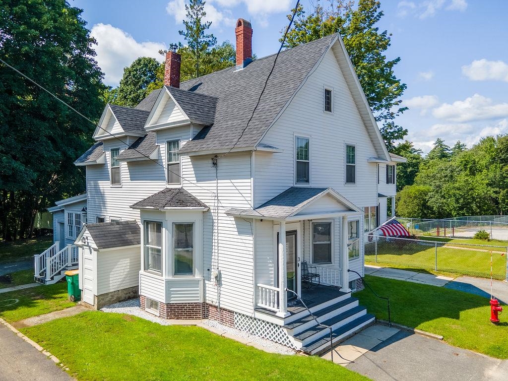 3 Sheridan Avenue Rochester, NH 03867 - Photo 2 of 40