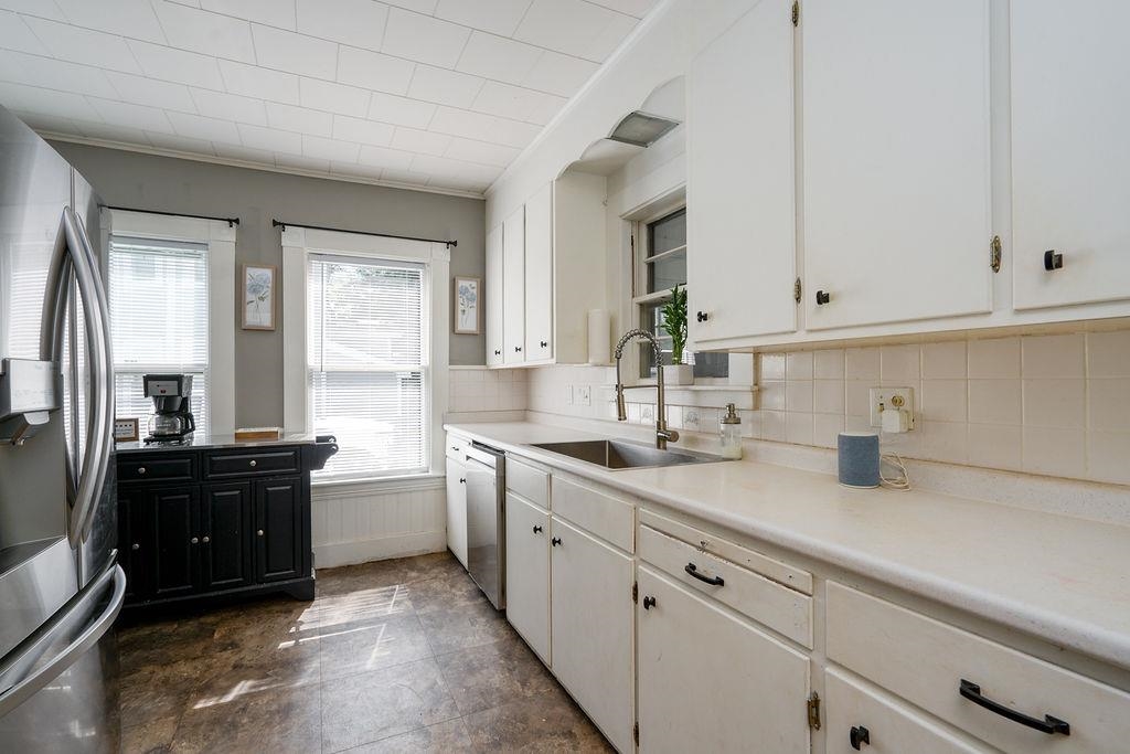 3 Sheridan Avenue Rochester, NH 03867 - Photo 3 of 40