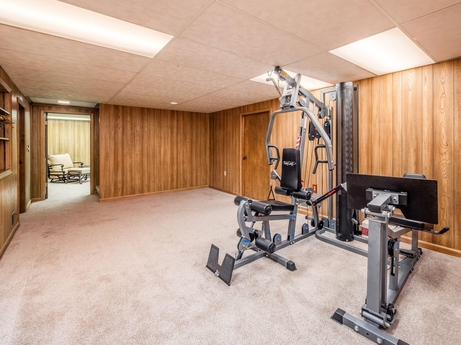 4159 Rowanne Road Columbus, OH 43214 - Photo 32 of 47 Rec room 1, exercise rm