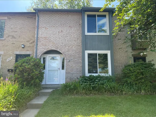 $2,400 | 19449 Transhire Road, Montgomery Village, MD 20886
