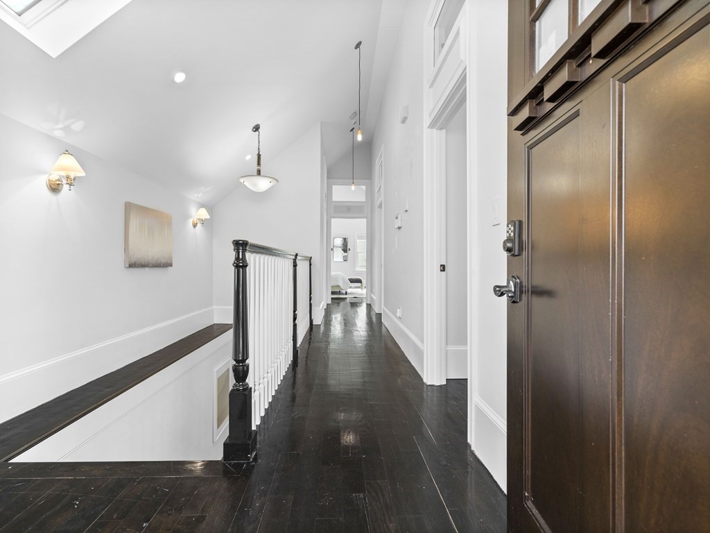 131 Centre Street Boston, MA 02124 - Photo 12 of 26 a view of gallery