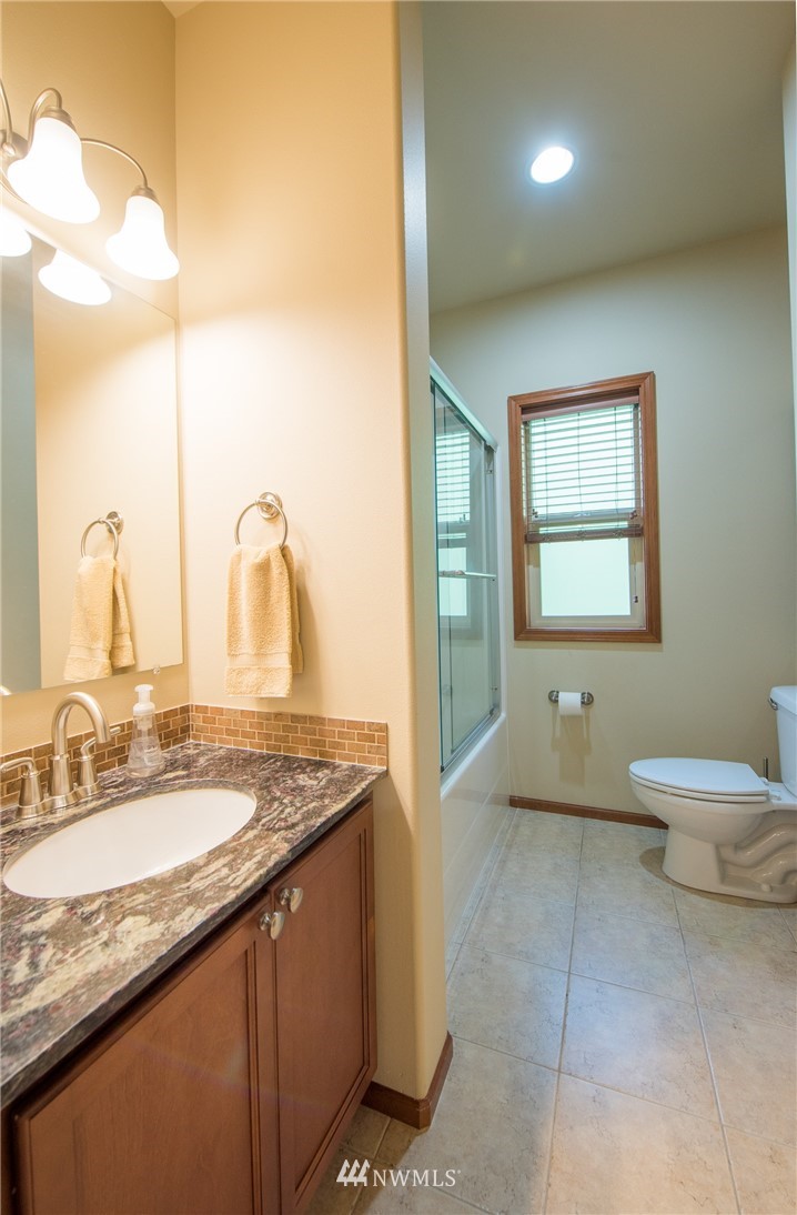 664 Telegraph Road, Unit 301 Bellingham, WA 98226 - Photo 12 of 19 Gallery Image 12