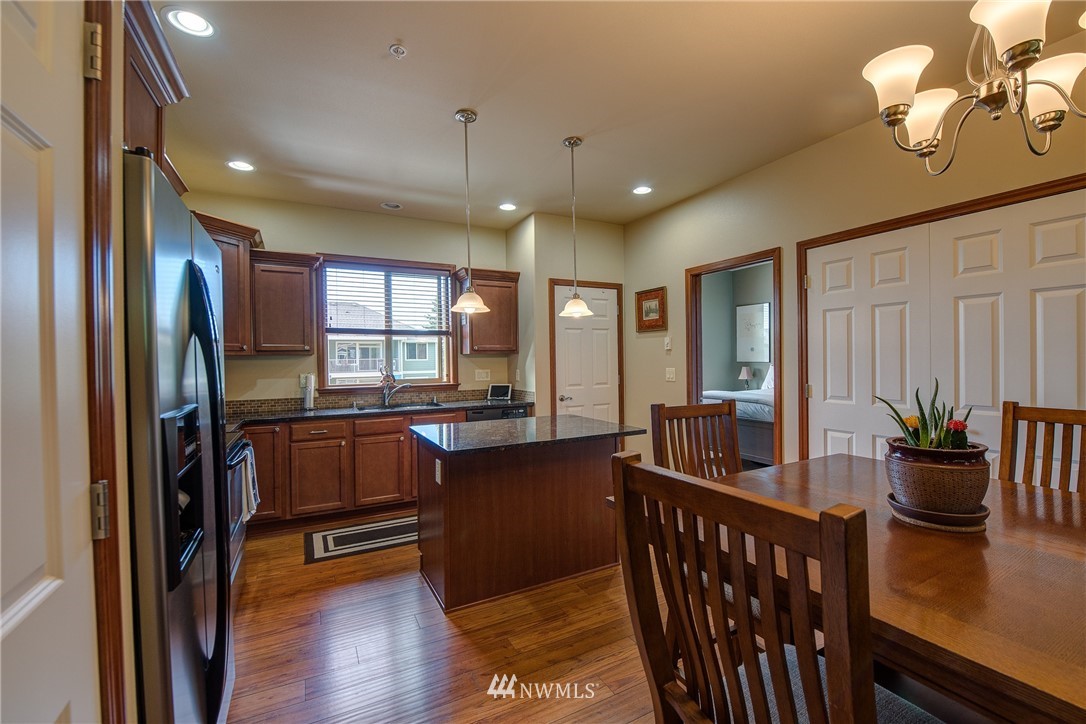 664 Telegraph Road, Unit 301 Bellingham, WA 98226 - Photo 7 of 19 Gallery Image 7