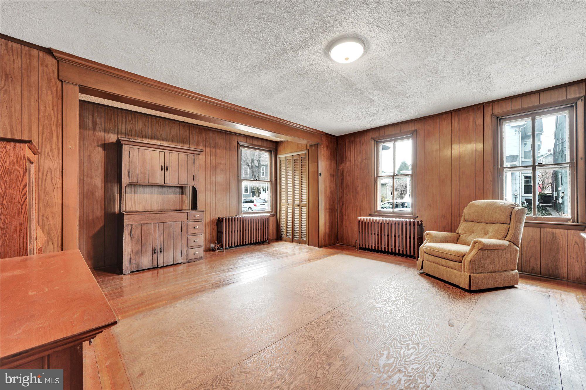 66 Front Street Lititz, PA 17543 - Photo 8 of 37