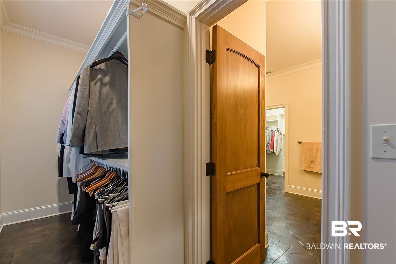34 Viale Bellezza Fairhope, AL 36532 - Photo 21 of 42 Master Closet