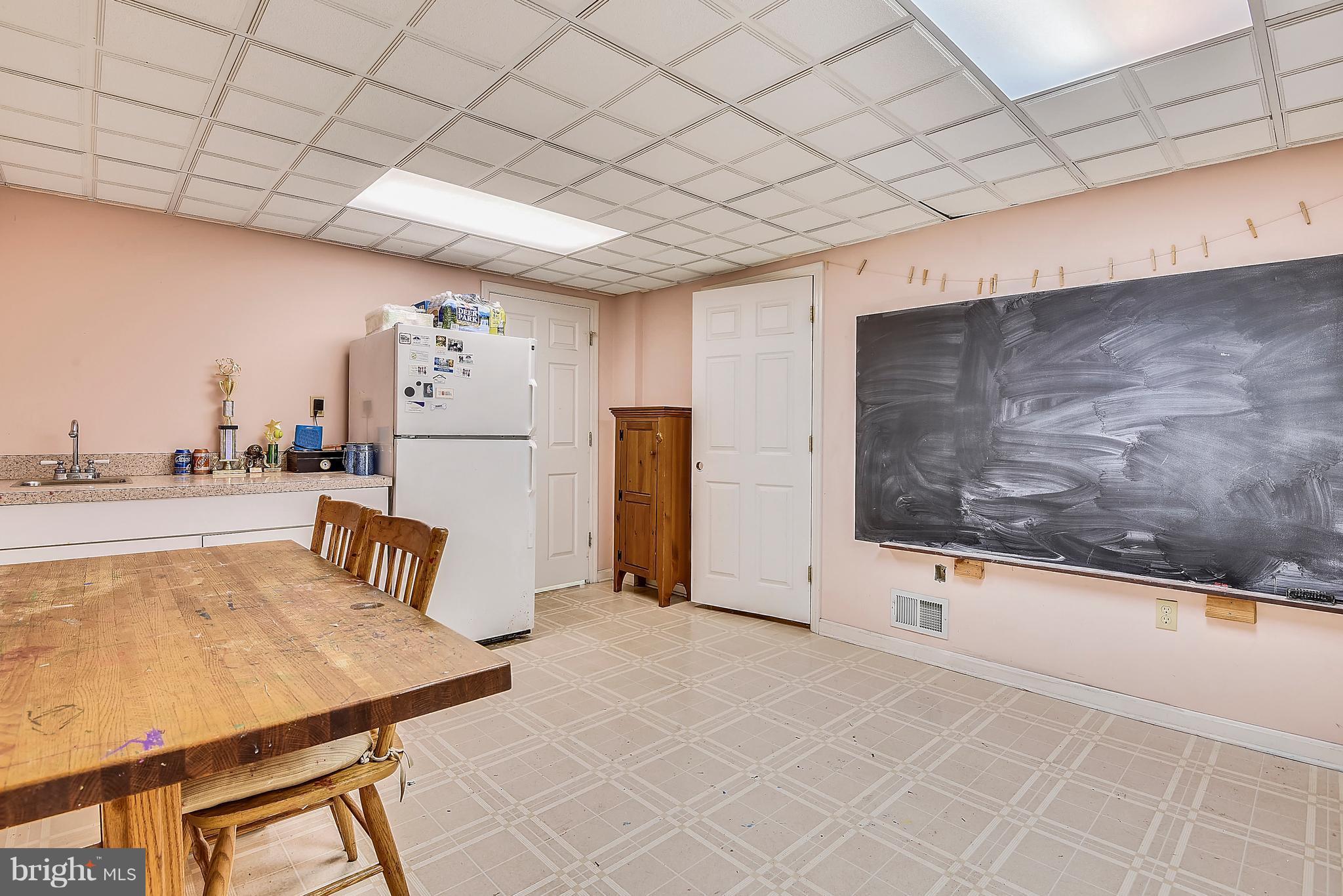 530 Manor Road Severna Park, MD 21146 - Photo 22 of 28 Interior (General)