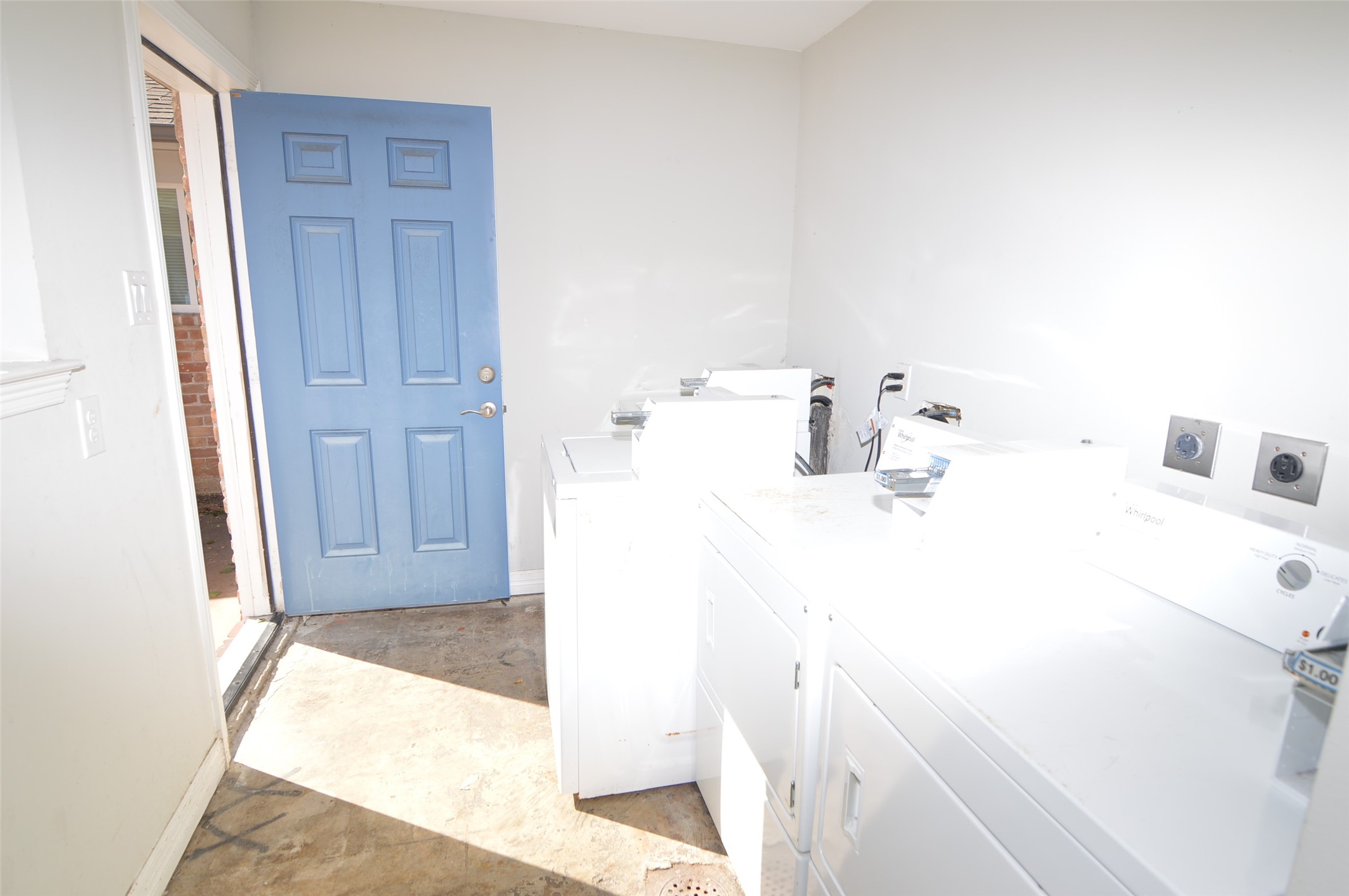 10002 Neuens Road, Unit 2 Houston, TX 77080 - Photo 14 of 15 a bathroom with a sink and a mirror